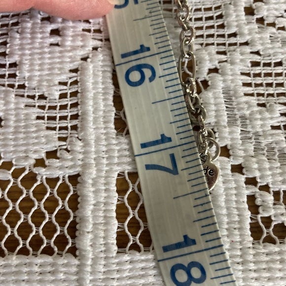 🆕NWOT HANDMADE “5 TURTLE” NECKLACE. 17” LONG IN SILVER TONE. ACCENT BEADS-GREEN - Picture 5 of 6